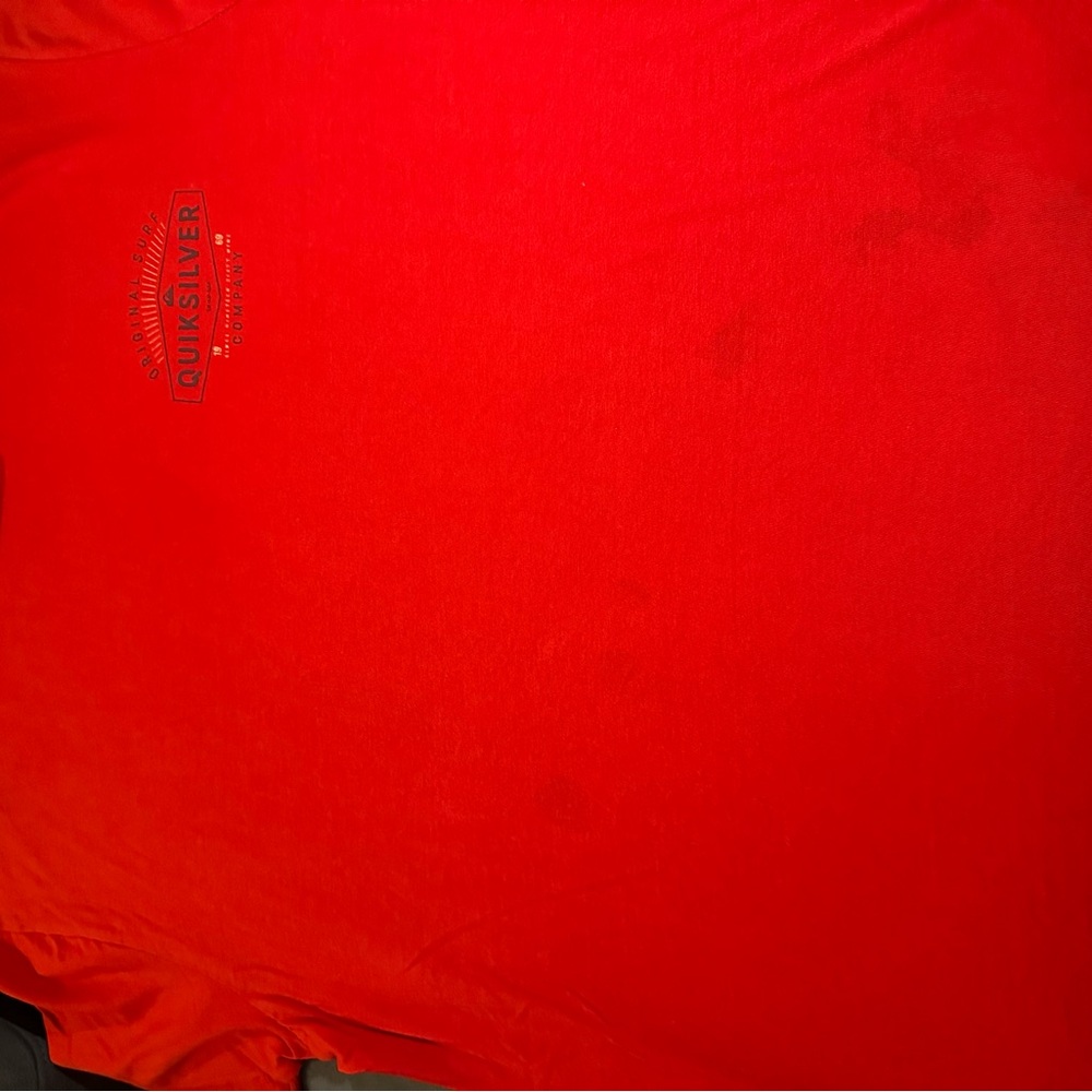 Quiksilver Red T-Shirt - Picture 5 of 5